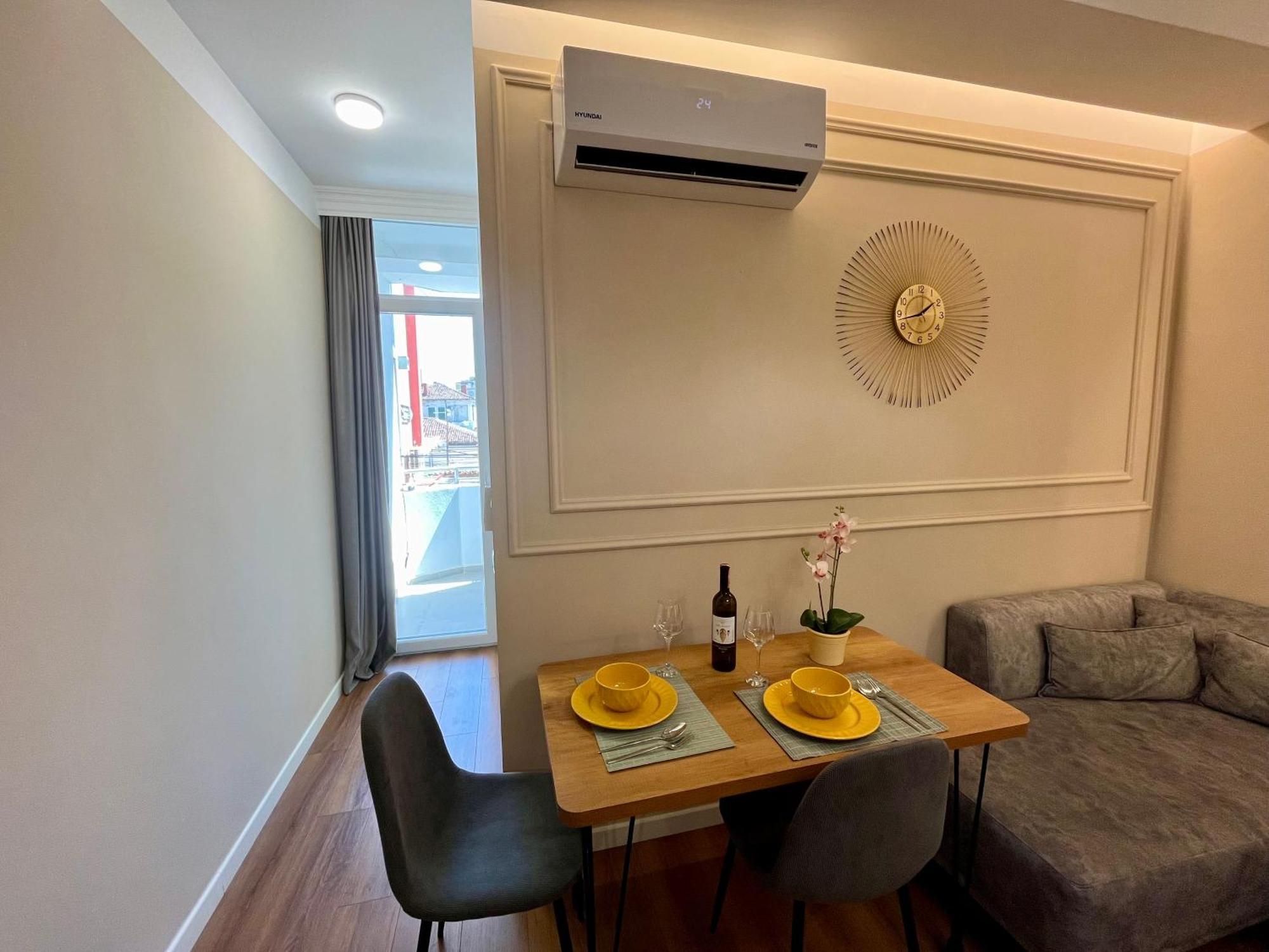 City Center Cozy Apartment Tiranë Luaran gambar